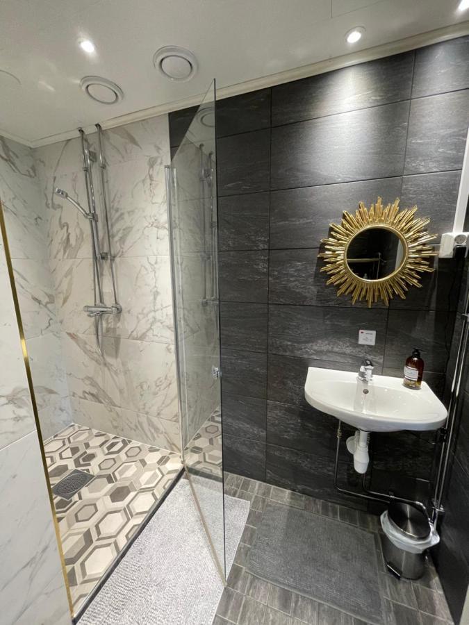 Wherever Mini Hostel Рованиеми Екстериор снимка